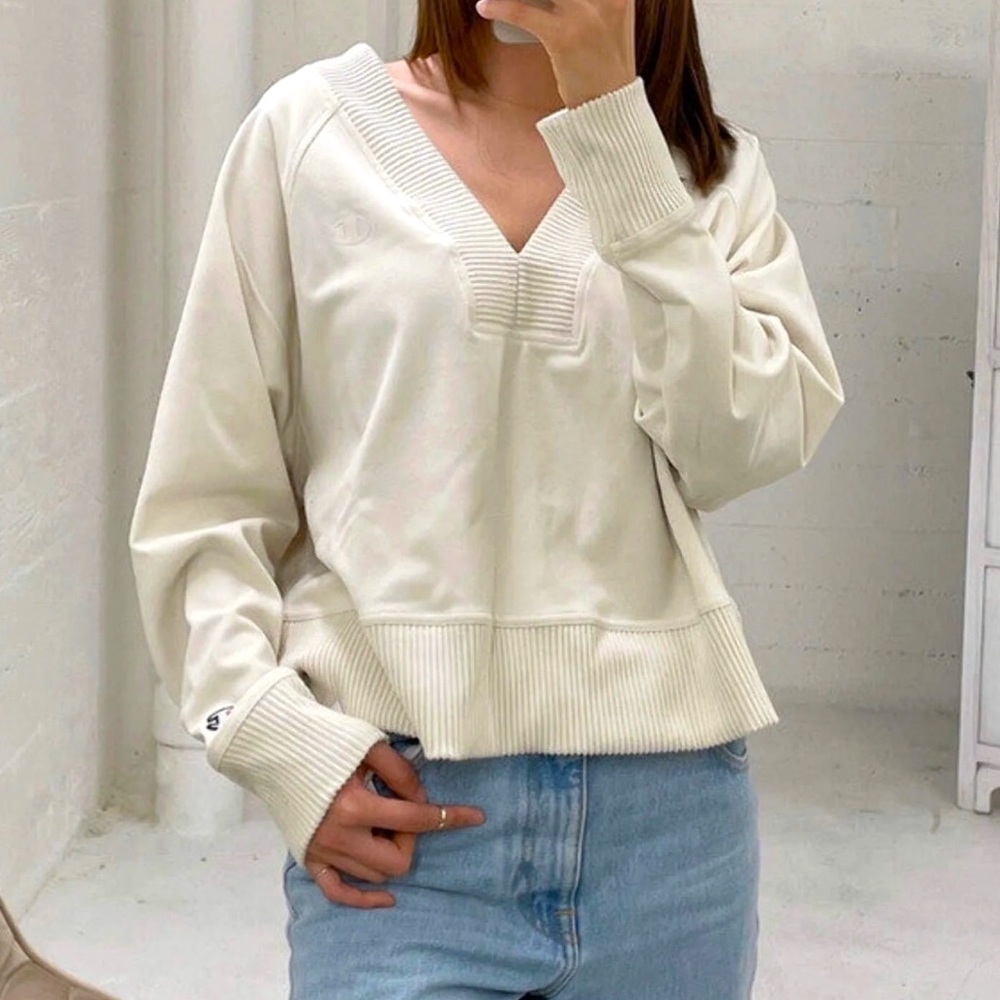 Champion Women's Soft Touch Rib Mix Pullover Natural Beige V-Neck Sweater